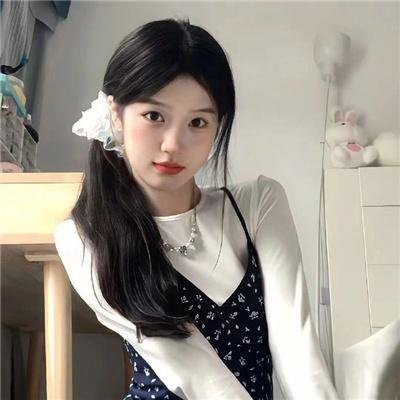 她的微笑和圈套